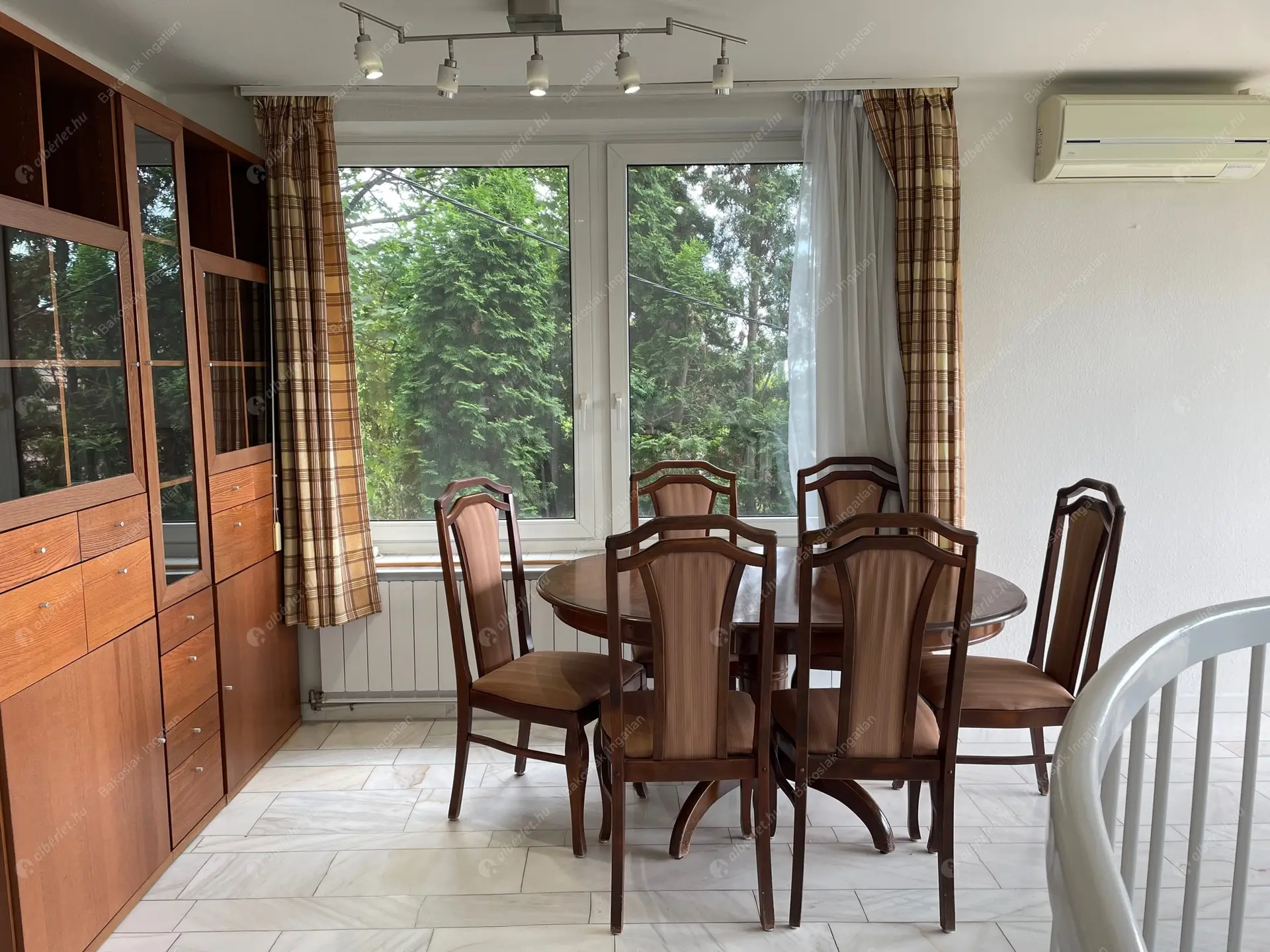 Kiadó albérlet 750000 Ft/hó áron: Budapest, II. kerület  Bimbó út. Mérete: 170 nm, 4 szobás | Alberlet.hu - 5669679