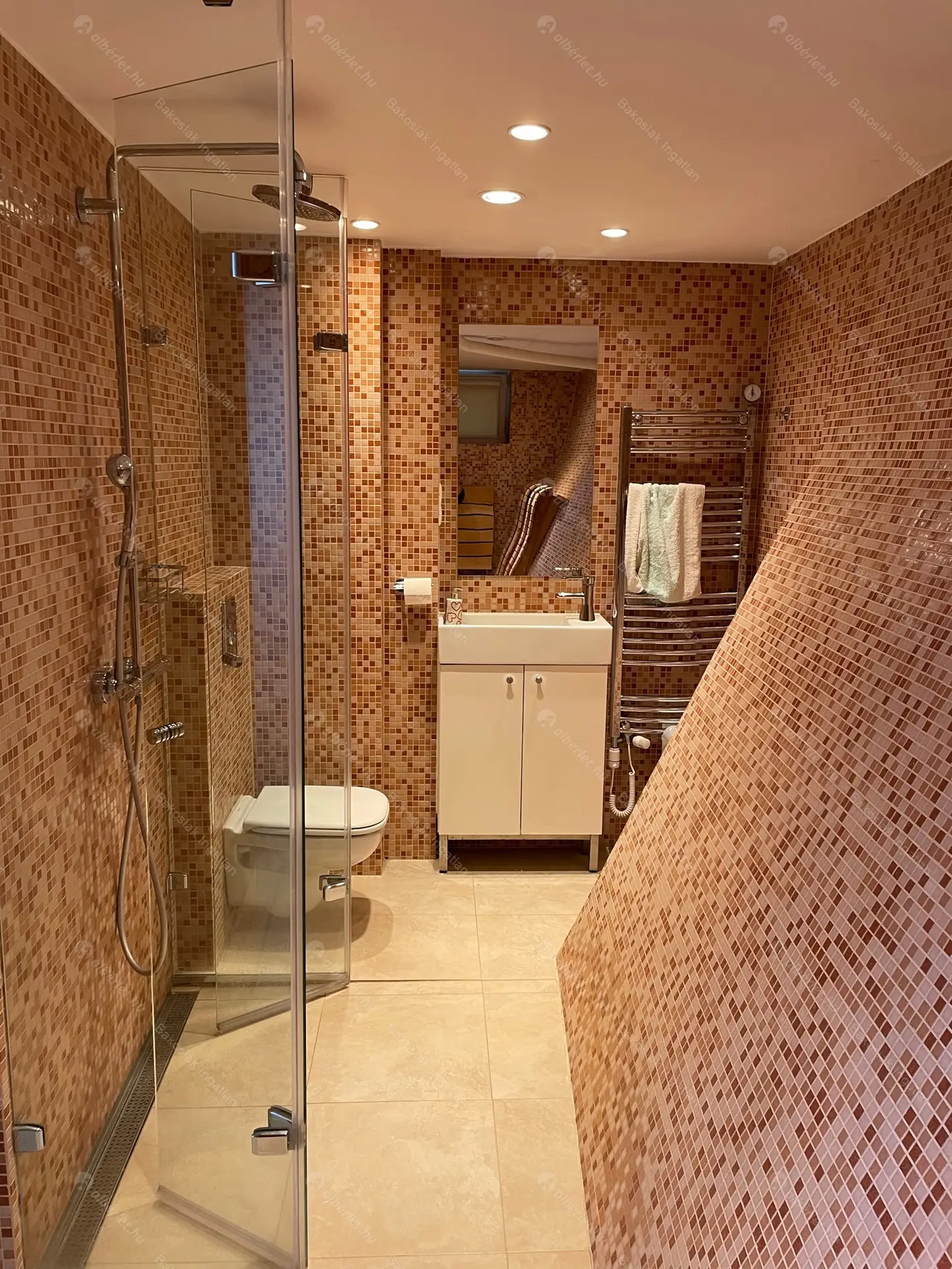 Kiadó albérlet 750000 Ft/hó áron: Budapest, II. kerület  Bimbó út. Mérete: 170 nm, 4 szobás | Alberlet.hu - 5669696