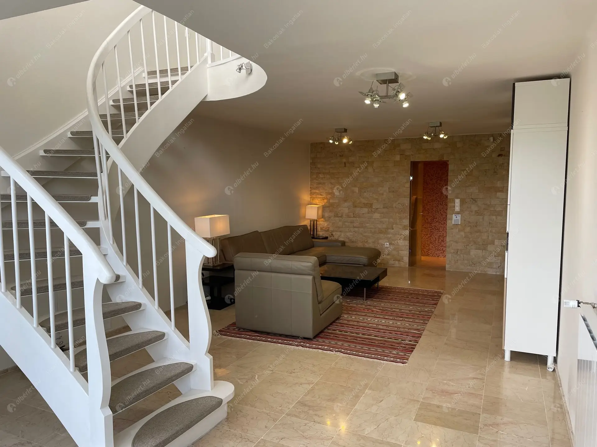 Kiadó albérlet 750000 Ft/hó áron: Budapest, II. kerület  Bimbó út. Mérete: 170 nm, 4 szobás | Alberlet.hu - 5669708