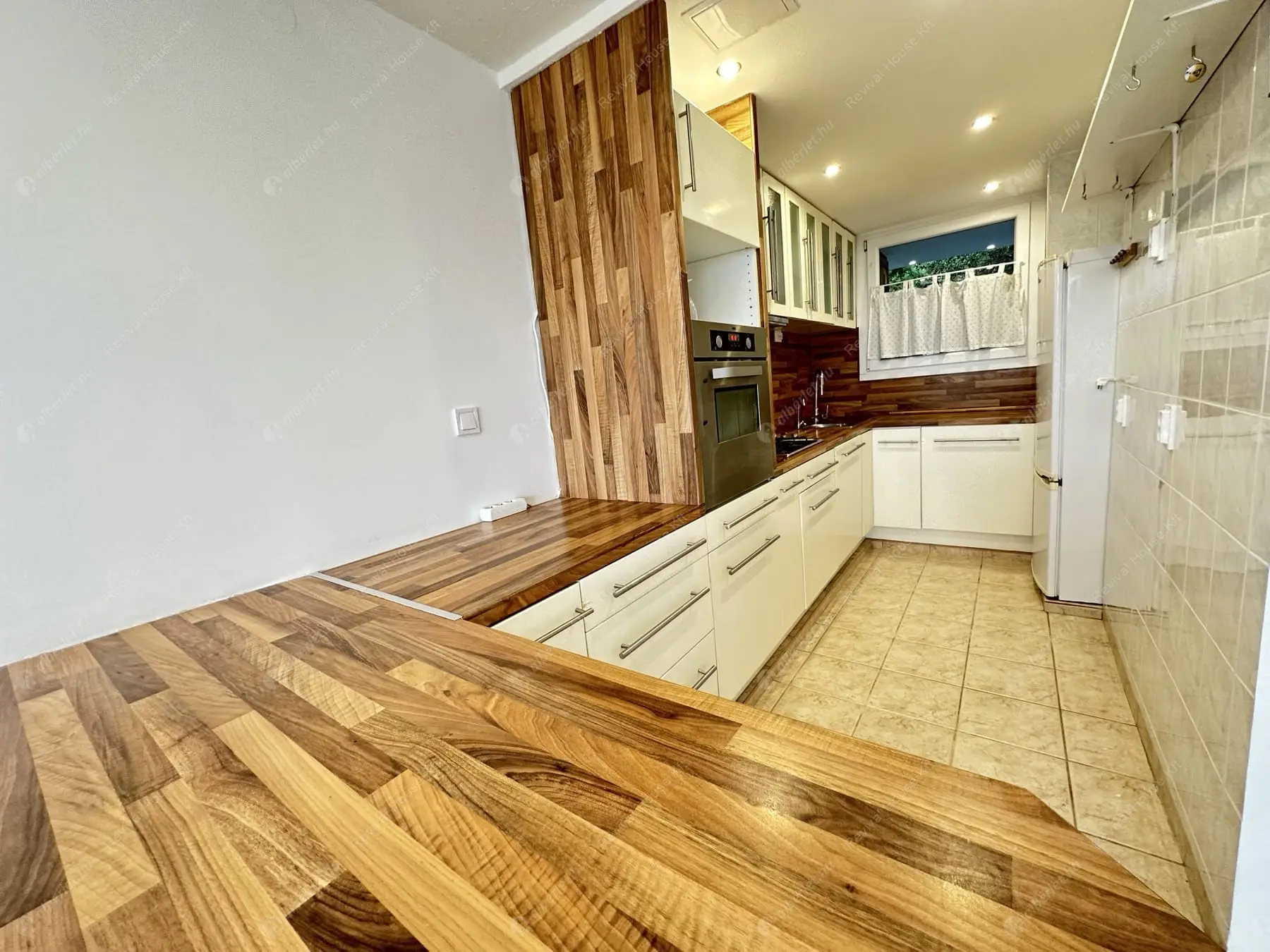 Kiadó albérlet 750000 Ft/hó áron: Budapest, II. kerület  Bimbó út. Mérete: 182 nm, 1 szobás | Alberlet.hu - 6605160