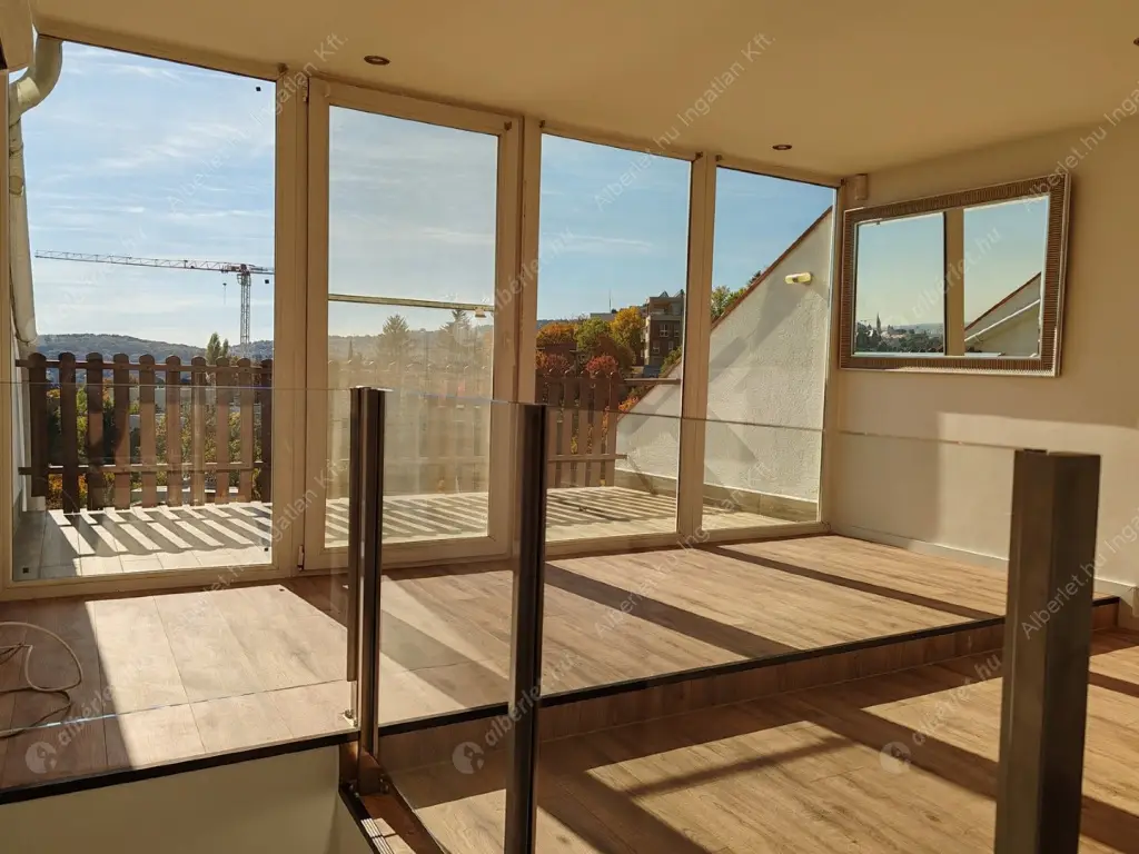 Kiadó albérlet 750000 Ft/hó áron: Budapest, II. kerület  Bimbó út. Mérete: 182 nm, 6 szobás | Alberlet.hu - 6605866