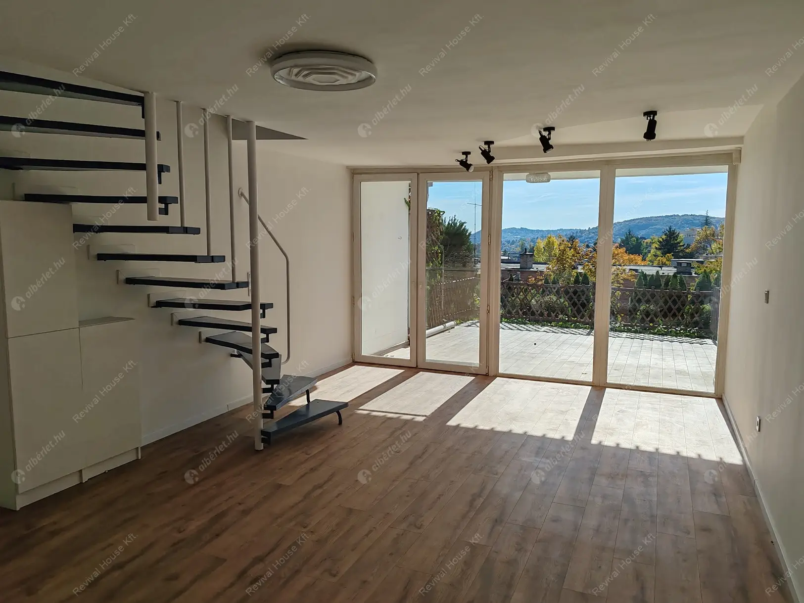 Kiadó albérlet 750000 Ft/hó áron: Budapest, II. kerület  Bimbó út. Mérete: 182 nm, 6 szobás | Alberlet.hu - 6605123