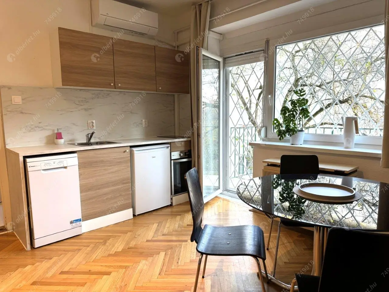Kiadó albérlet 255000 Ft/hó áron: Budapest, II. kerület  Bimbó út. Mérete: 40 nm, 1 szobás | Alberlet.hu - 6575605