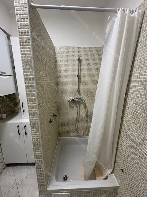 Kiadó albérlet 350000 Ft/hó áron: Budapest, II. kerület  Bimbó út. Mérete: 61 nm, 3 szobás | Alberlet.hu - 6670276