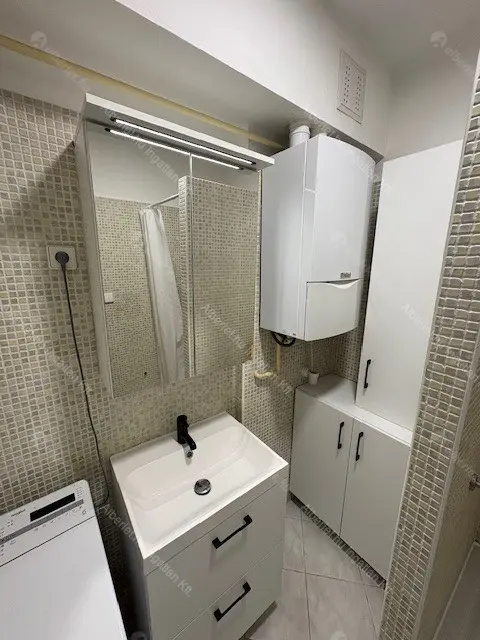 Kiadó albérlet 350000 Ft/hó áron: Budapest, II. kerület  Bimbó út. Mérete: 61 nm, 3 szobás | Alberlet.hu - 6670278