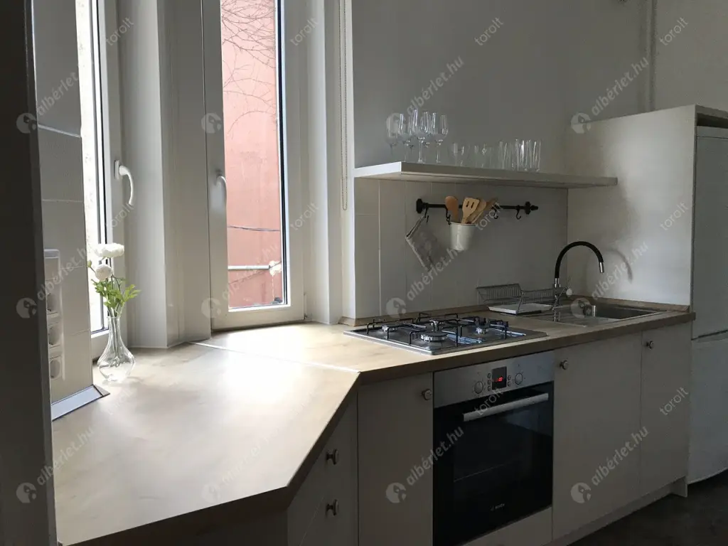 Kiadó albérlet 260000 Ft/hó áron: Budapest, II. kerület  Bognár utca. Mérete: 45 nm, 2 szobás | Alberlet.hu - 6179893