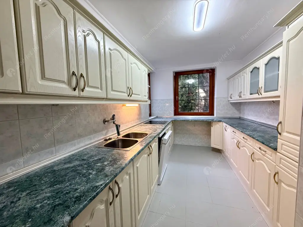 Kiadó albérlet 450000 Ft/hó áron: Budapest, II. kerület  Budajenő utca. Mérete: 250 nm, 4 szobás | Alberlet.hu - 6580876