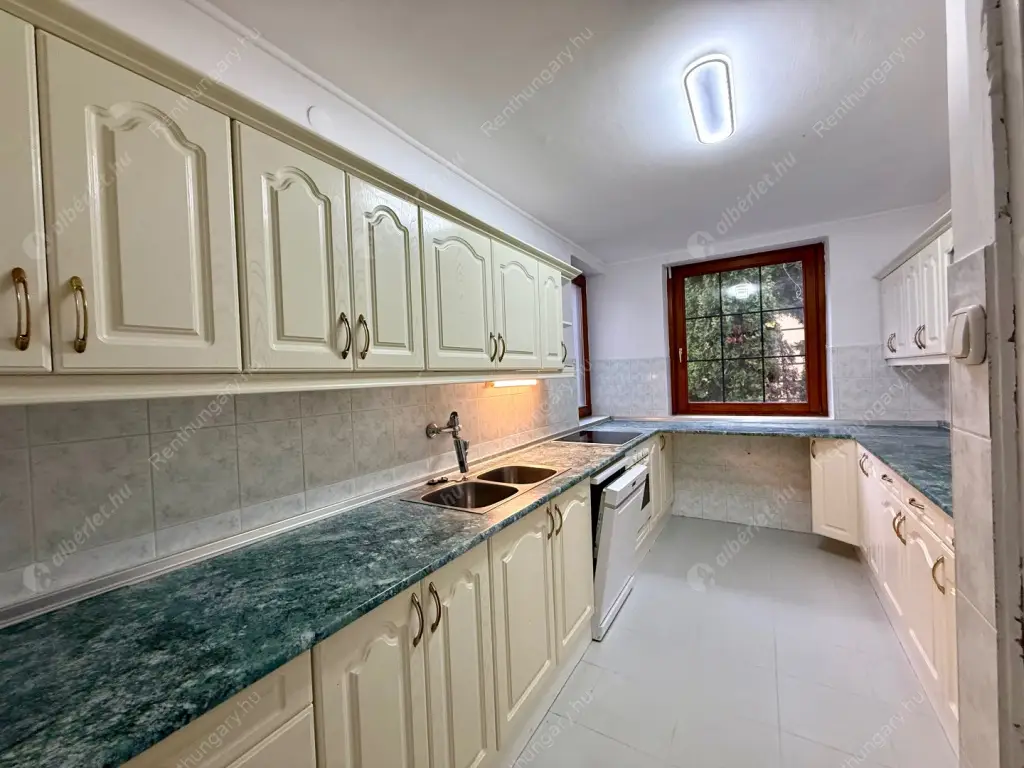 Kiadó albérlet 450000 Ft/hó áron: Budapest, II. kerület  Budajenő utca. Mérete: 250 nm, 4 szobás | Alberlet.hu - 6580885