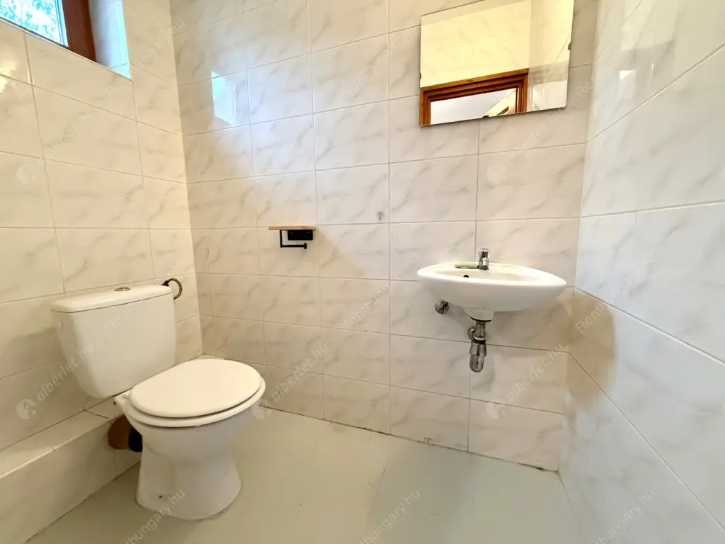 Kiadó albérlet 450000 Ft/hó áron: Budapest, II. kerület  Budajenő utca. Mérete: 250 nm, 4 szobás | Alberlet.hu - 6580890