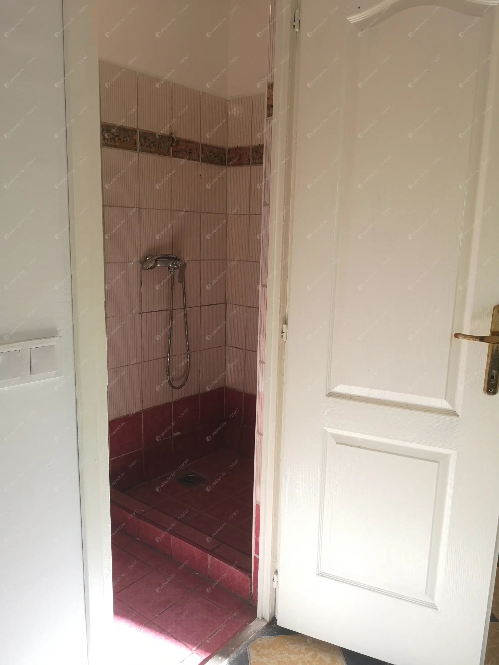 Kiadó albérlet 220000 Ft/hó áron: Budapest, II. kerület  Budakeszi  . Mérete: 60 nm, 3 szobás | Alberlet.hu - 6581782