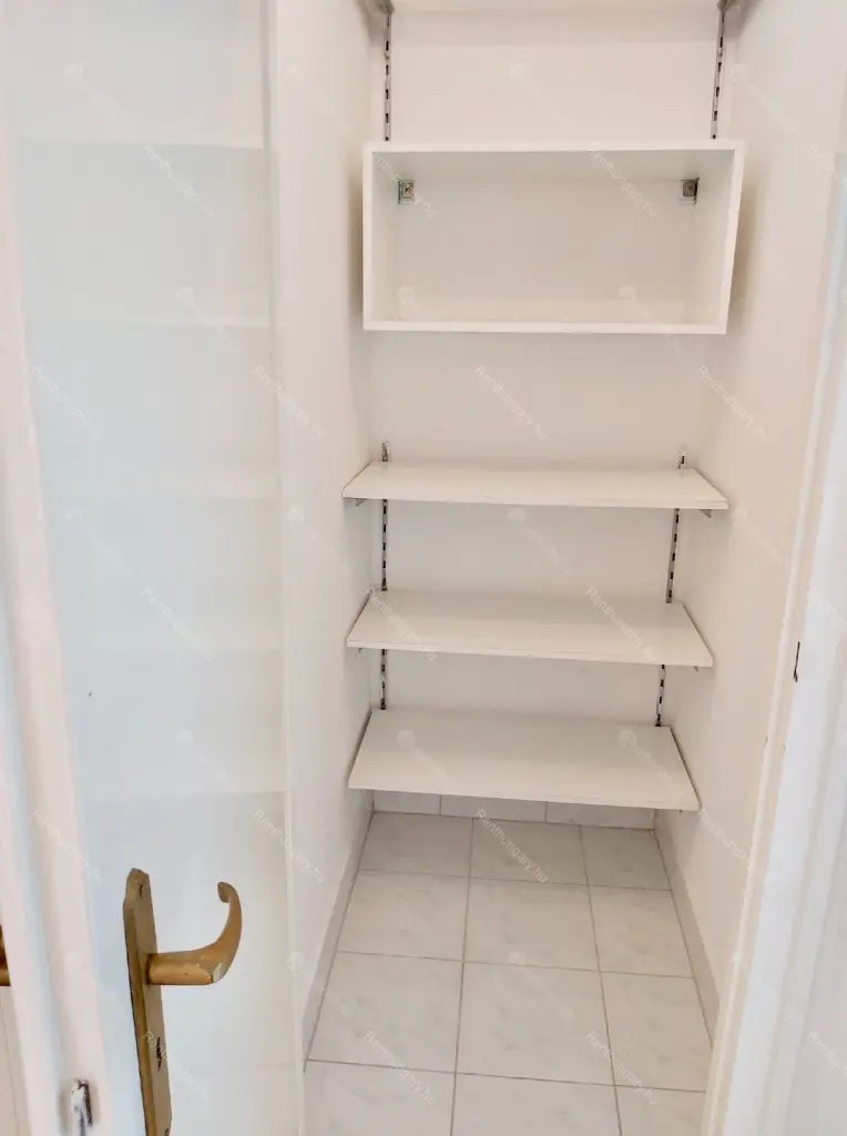 Kiadó albérlet 250000 Ft/hó áron: Budapest, II. kerület  Budakeszi út. Mérete: 48 nm, 2 szobás | Alberlet.hu - 6701244