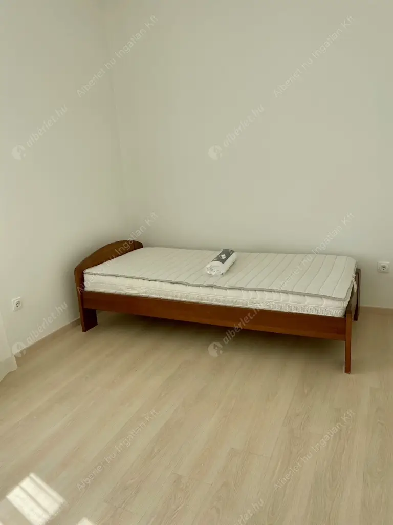 Kiadó albérlet 390000 Ft/hó áron: Budapest, II. kerület  Budakeszi út. Mérete: 57 nm, 1 szobás | Alberlet.hu - 6590964