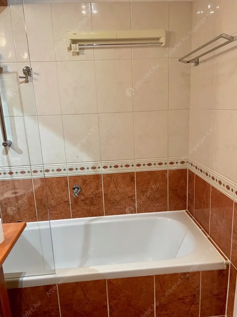 Kiadó albérlet 390000 Ft/hó áron: Budapest, II. kerület  Budakeszi út. Mérete: 57 nm, 1 szobás | Alberlet.hu - 6590967