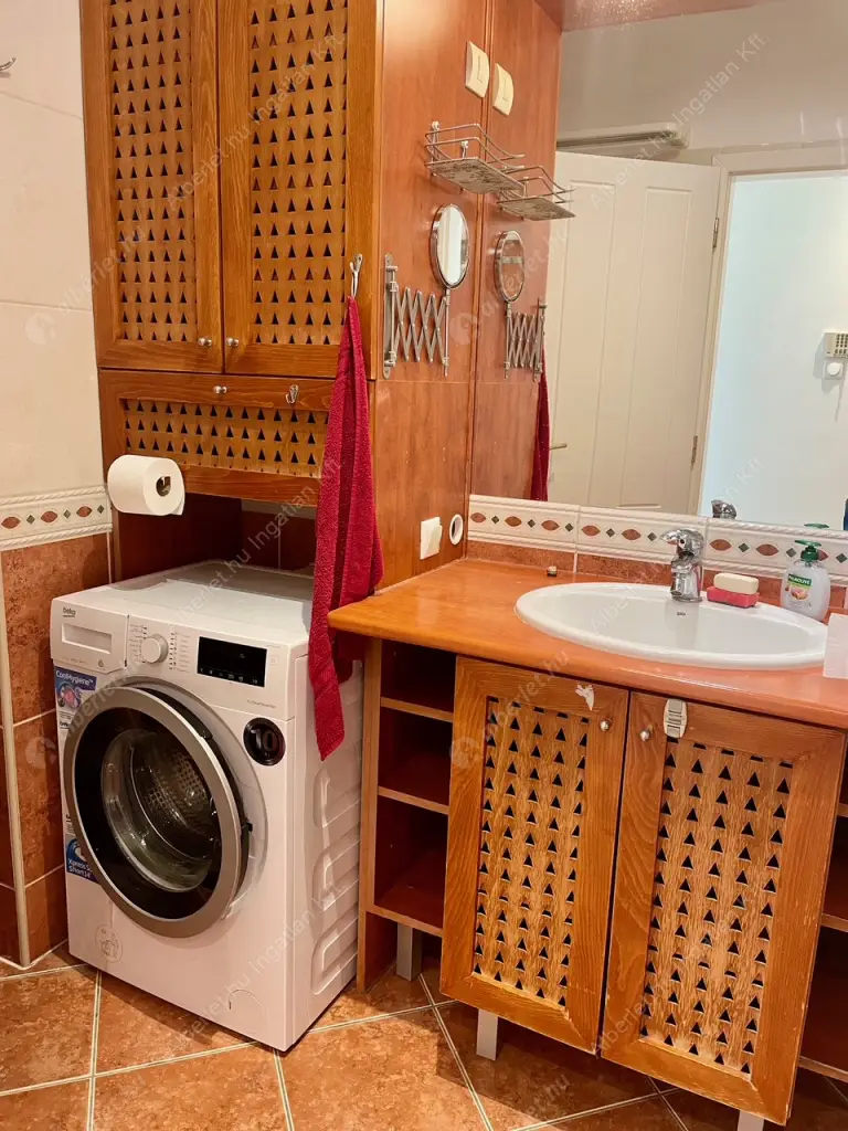 Kiadó albérlet 390000 Ft/hó áron: Budapest, II. kerület  Budakeszi út. Mérete: 57 nm, 1 szobás | Alberlet.hu - 6590968