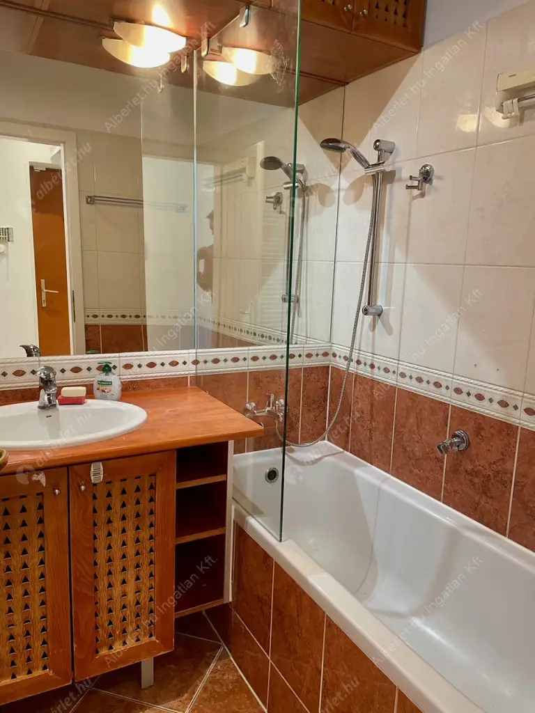 Kiadó albérlet 430000 Ft/hó áron: Budapest, II. kerület  Budakeszi út. Mérete: 57 nm, 1 szobás | Alberlet.hu - 6603921