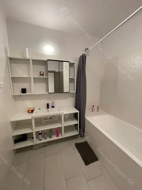 Kiadó albérlet 795000 Ft/hó áron: Budapest, II. kerület  Csalán út. Mérete: 120 nm, 4 szobás | Alberlet.hu - 6556192