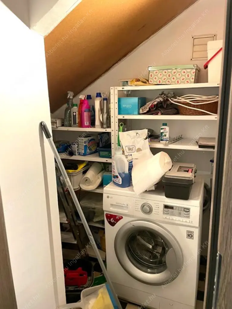 Kiadó albérlet 880000 Ft/hó áron: Budapest, II. kerület  Csalán út. Mérete: 120 nm, 4 szobás | Alberlet.hu - 6564389