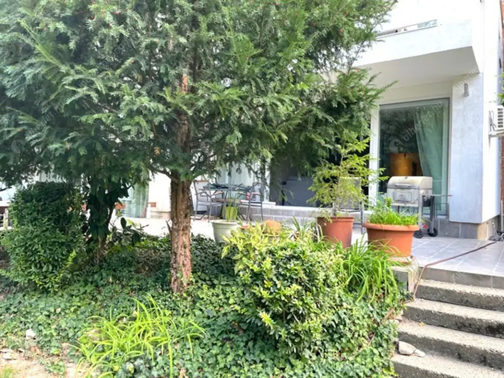 Kiadó albérlet 880000 Ft/hó áron: Budapest, II. kerület  Csalán út. Mérete: 120 nm, 4 szobás | Alberlet.hu - 6564397