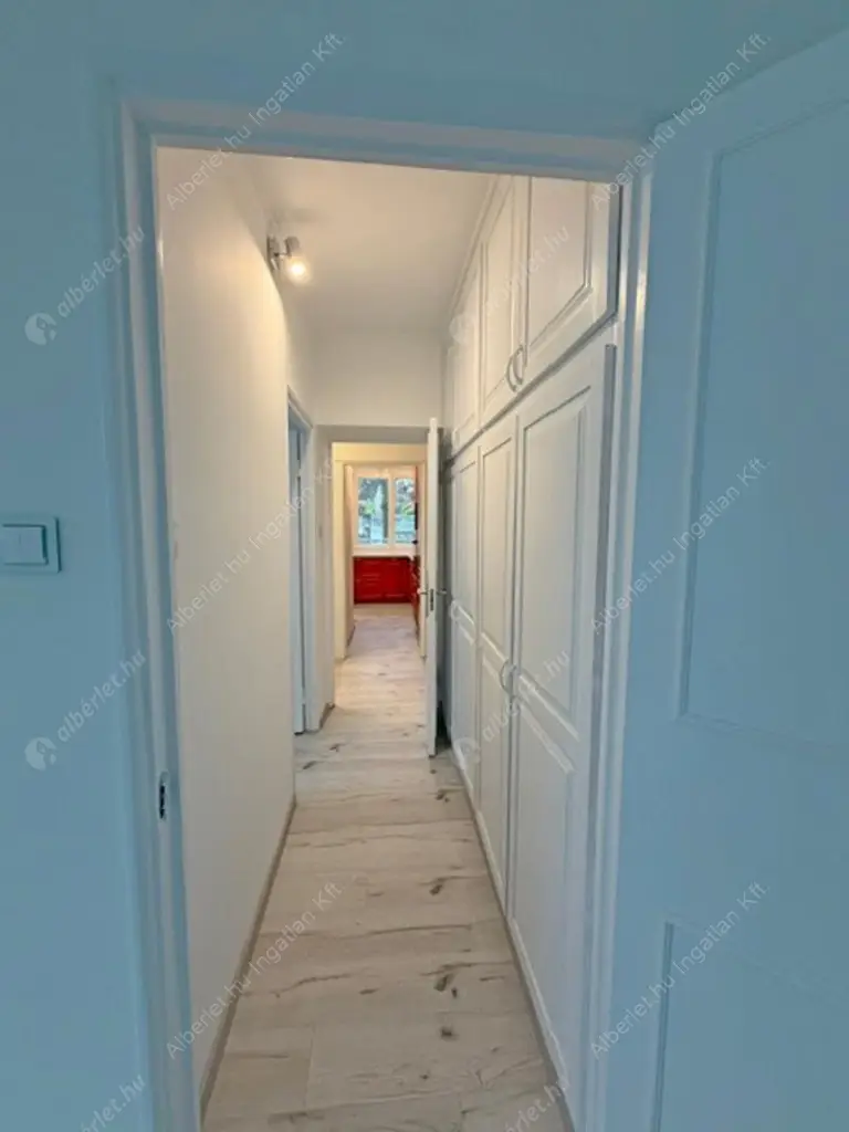 Kiadó albérlet 390000 Ft/hó áron: Budapest, II. kerület  Csalán út. Mérete: 71 nm, 2 szobás | Alberlet.hu - 6637711