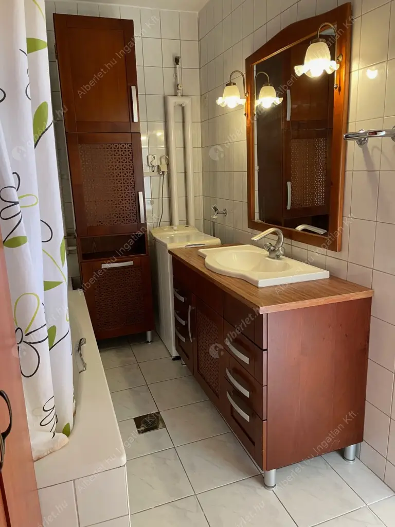 Kiadó albérlet 350000 Ft/hó áron: Budapest, II. kerület  Csalán út. Mérete: 85 nm, 2 szobás | Alberlet.hu - 6600572