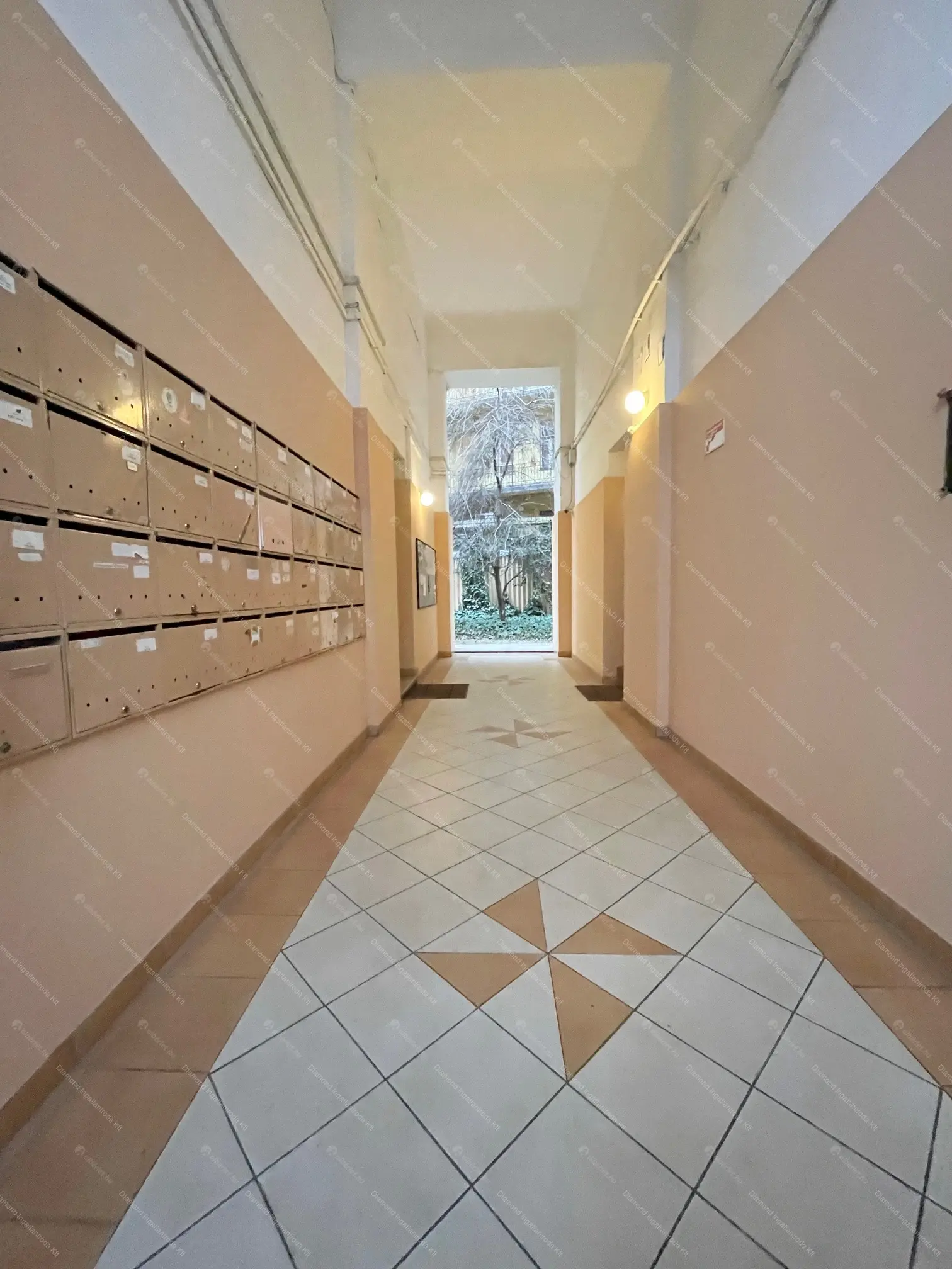 Kiadó albérlet 200000 Ft/hó áron: Budapest, II. kerület  Csalogány utca. Mérete: 36 nm, 1 szobás | Alberlet.hu - 6667054