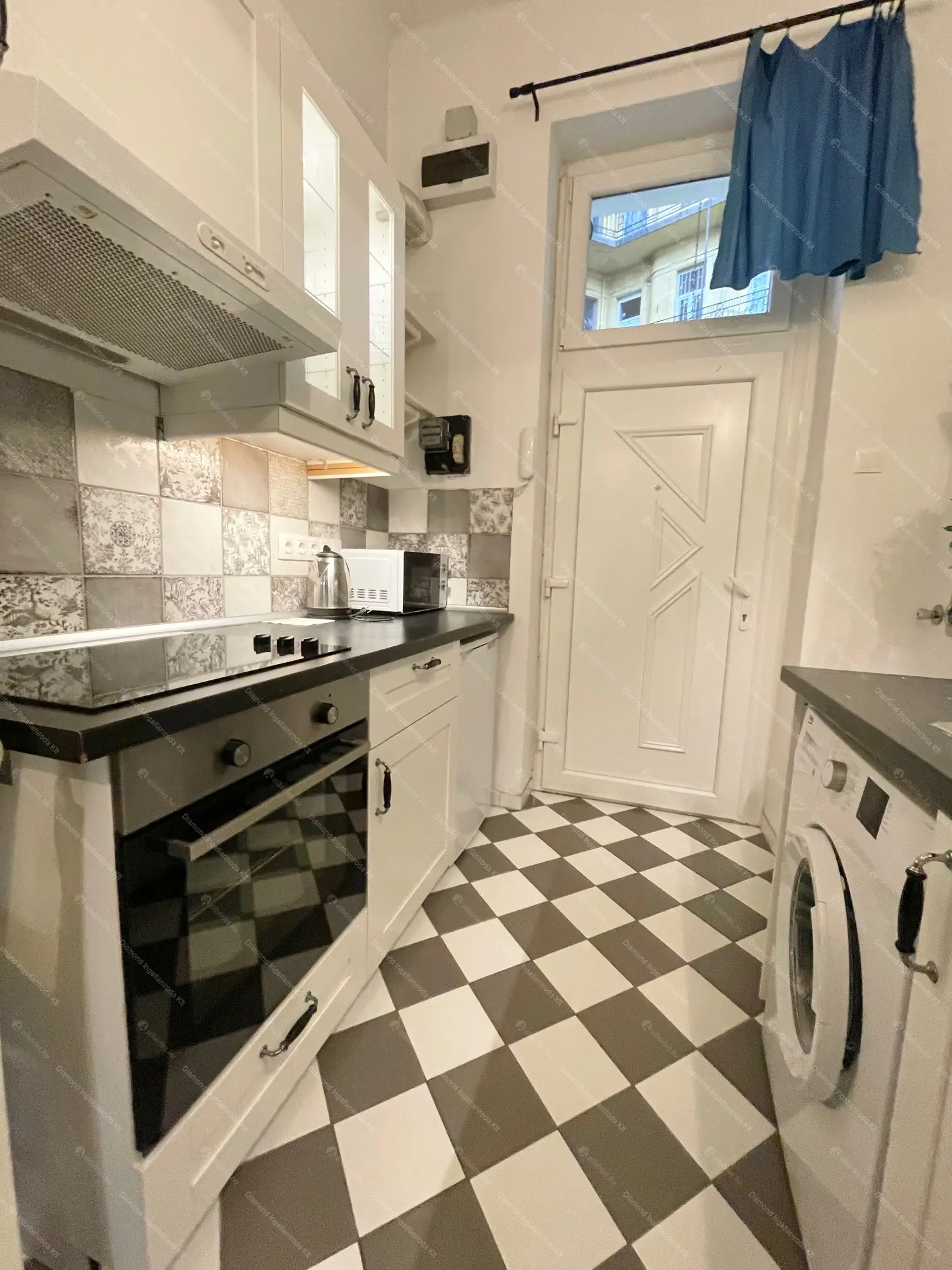 Kiadó albérlet 200000 Ft/hó áron: Budapest, II. kerület  Csalogány utca. Mérete: 36 nm, 1 szobás | Alberlet.hu - 6667056