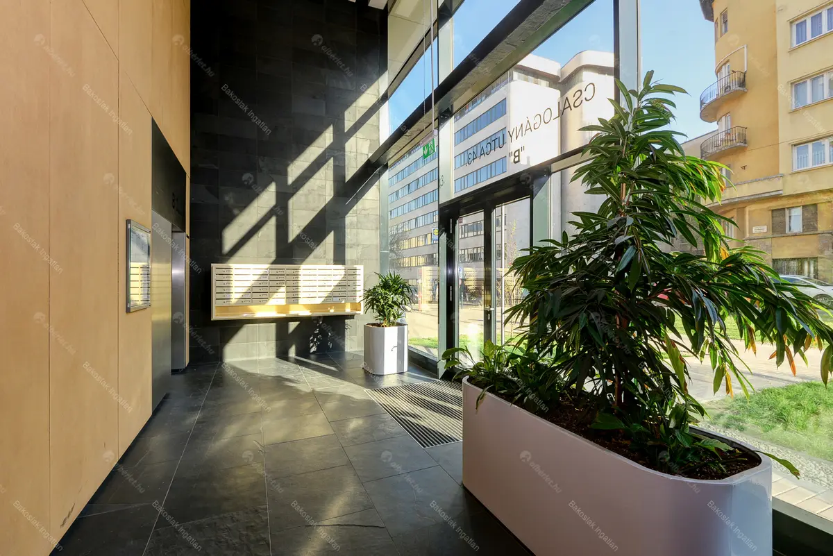 Kiadó albérlet 450000 Ft/hó áron: Budapest, II. kerület  Csalogány utca. Mérete: 53 nm, 2 szobás | Alberlet.hu - 6659848