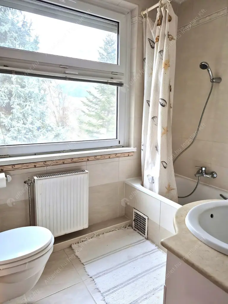 Kiadó albérlet 400000 Ft/hó áron: Budapest, II. kerület  Csatárka út. Mérete: 120 nm, 4 szobás | Alberlet.hu - 6598959