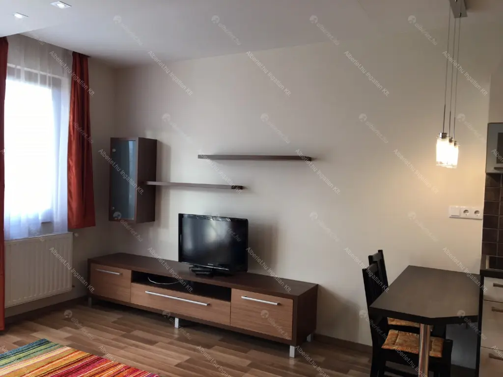 Kiadó albérlet 300000 Ft/hó áron: Budapest, II. kerület  Cseppkő utca. Mérete: 30 nm, 1 szobás | Alberlet.hu - 6704031