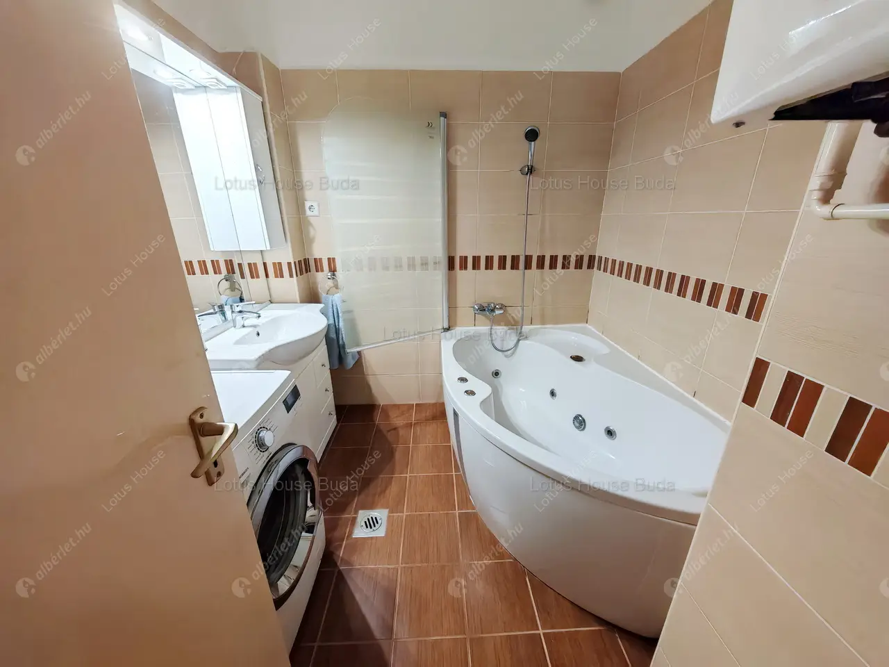 Kiadó albérlet 400000 Ft/hó áron: Budapest, II. kerület  Cseppkő utca. Mérete: 80 nm, 3 szobás | Alberlet.hu - 6571521