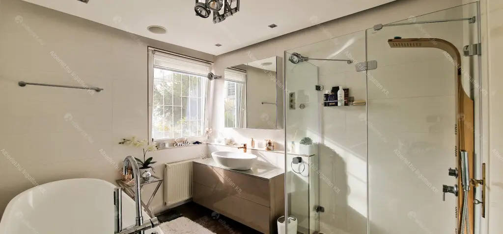 Kiadó albérlet 690000 Ft/hó áron: Budapest, II. kerület  Cserje utca. Mérete: 95 nm, 3 szobás | Alberlet.hu - 6662934