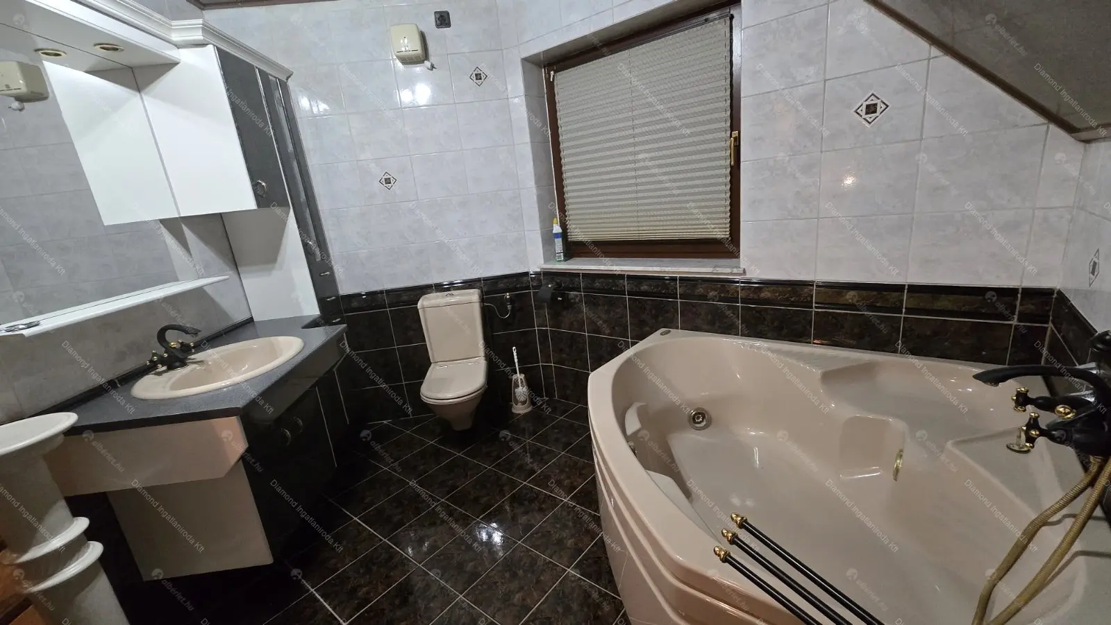 Kiadó albérlet 380000 Ft/hó áron: Budapest, II. kerület  Delta utca. Mérete: 124 nm, 4 szobás | Alberlet.hu - 6645663