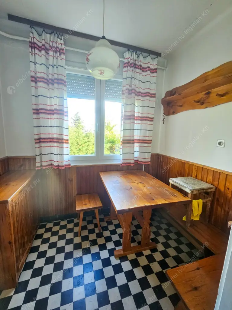 Kiadó albérlet 180000 Ft/hó áron: Budapest, II. kerület  Endrődi Sándor utca. Mérete: 55 nm, 2 szobás | Alberlet.hu - 6539294