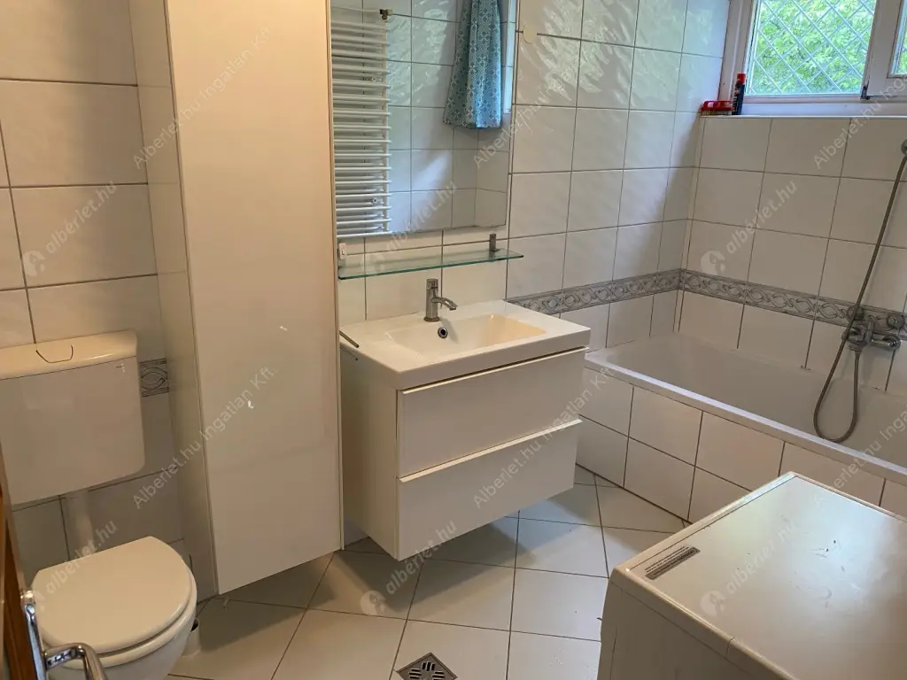 Kiadó albérlet 330000 Ft/hó áron: Budapest, II. kerület  Endrődi Sándor utca. Mérete: 62 nm, 3 szobás | Alberlet.hu - 6597060