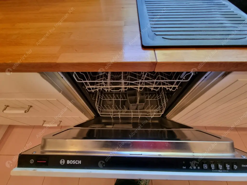 Kiadó albérlet 348000 Ft/hó áron: Budapest, II. kerület  Endrődi Sándor utca. Mérete: 71 nm, 2 szobás | Alberlet.hu - 6615397