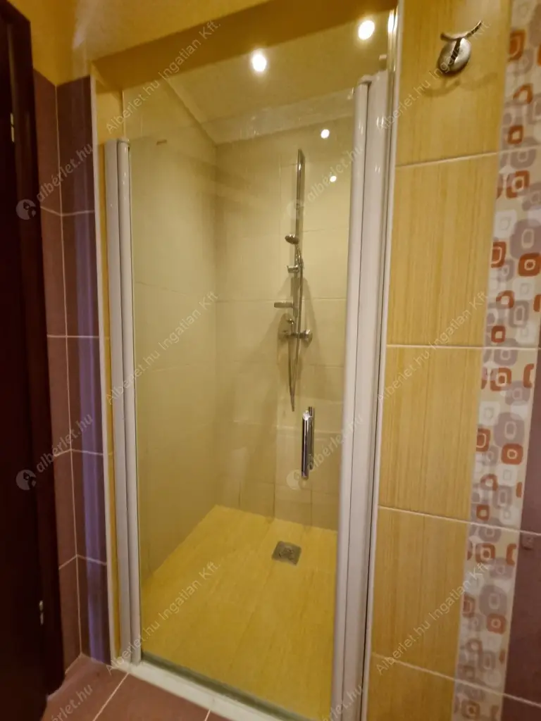 Kiadó albérlet 348000 Ft/hó áron: Budapest, II. kerület  Endrődi Sándor utca. Mérete: 71 nm, 2 szobás | Alberlet.hu - 6615400