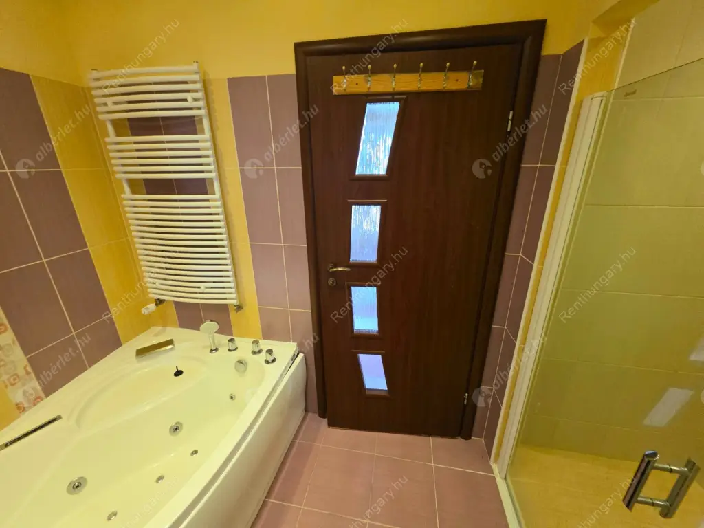 Kiadó albérlet 348000 Ft/hó áron: Budapest, II. kerület  Endrődi Sándor utca. Mérete: 71 nm, 2 szobás | Alberlet.hu - 6562004