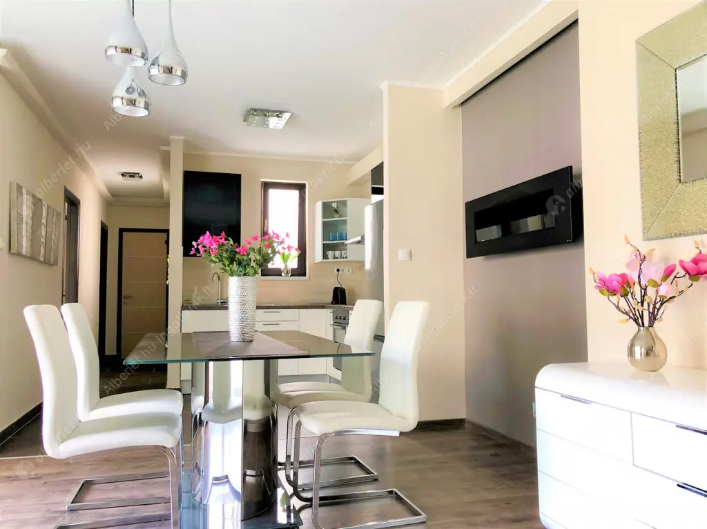 Kiadó albérlet 621000 Ft/hó áron: Budapest, II. kerület  Erőd utca. Mérete: 130 nm, 4 szobás | Alberlet.hu - 6519550