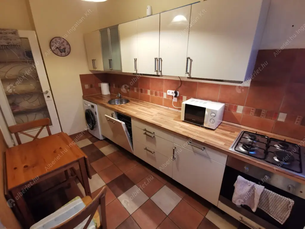 Kiadó albérlet 250000 Ft/hó áron: Budapest, II. kerület  Fazekas utca. Mérete: 56 nm, 2 szobás | Alberlet.hu - 6569069
