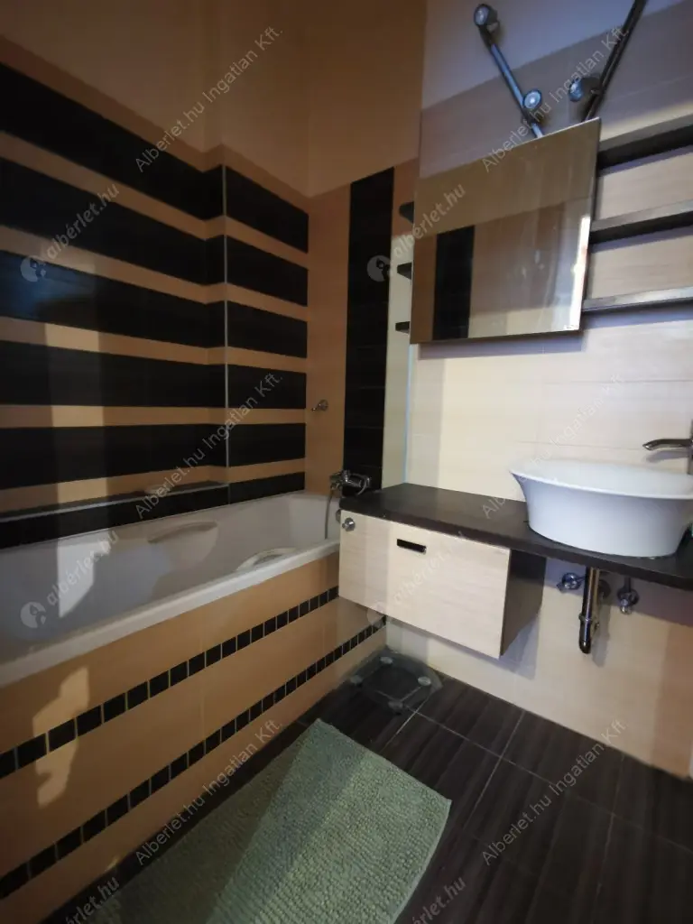 Kiadó albérlet 250000 Ft/hó áron: Budapest, II. kerület  Fazekas utca. Mérete: 56 nm, 2 szobás | Alberlet.hu - 6570376