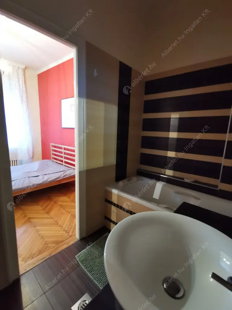 Kiadó albérlet 250000 Ft/hó áron: Budapest, II. kerület  Fazekas utca. Mérete: 56 nm, 2 szobás | Alberlet.hu - 6570377