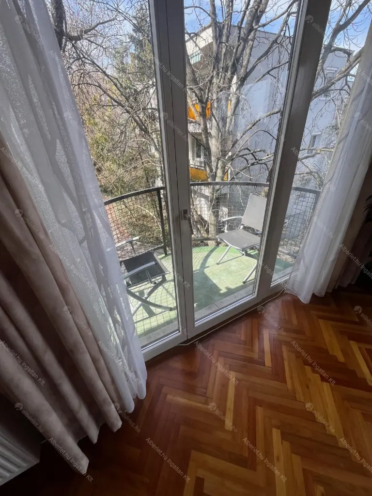 Kiadó albérlet 670000 Ft/hó áron: Budapest, II. kerület  Felső Zöldmáli út. Mérete: 107 nm, 5 szobás | Alberlet.hu - 6673528