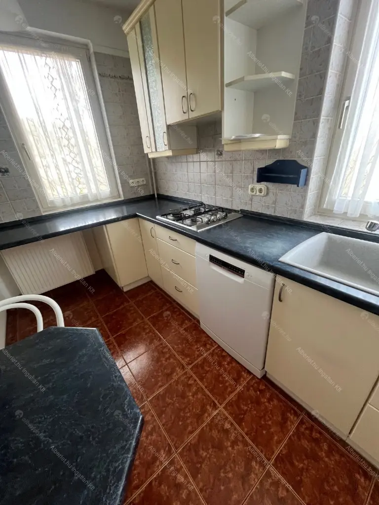 Kiadó albérlet 670000 Ft/hó áron: Budapest, II. kerület  Felső Zöldmáli út. Mérete: 107 nm, 5 szobás | Alberlet.hu - 6673531