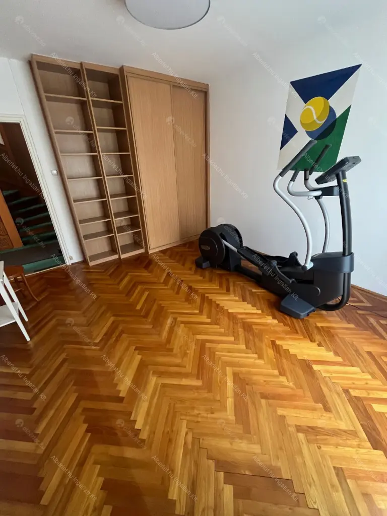 Kiadó albérlet 670000 Ft/hó áron: Budapest, II. kerület  Felső Zöldmáli út. Mérete: 107 nm, 5 szobás | Alberlet.hu - 6673536