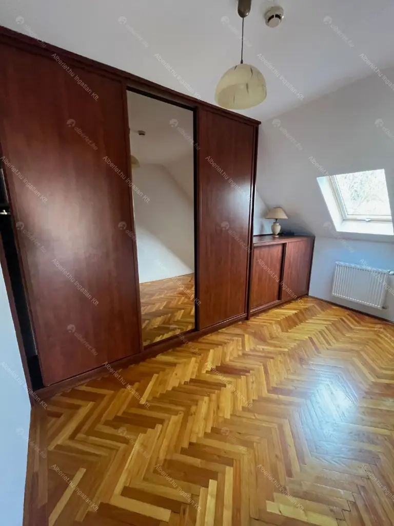 Kiadó albérlet 670000 Ft/hó áron: Budapest, II. kerület  Felső Zöldmáli út. Mérete: 107 nm, 5 szobás | Alberlet.hu - 6673546