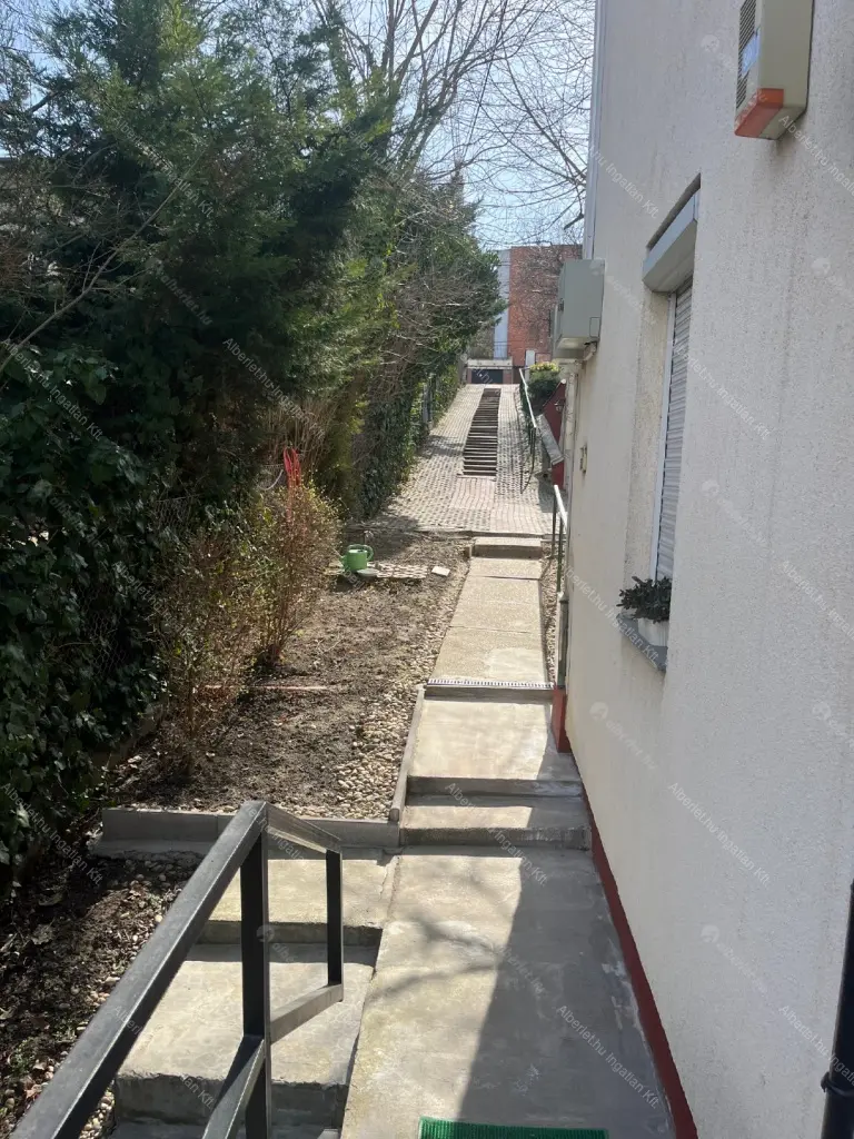 Kiadó albérlet 670000 Ft/hó áron: Budapest, II. kerület  Felső Zöldmáli út. Mérete: 107 nm, 5 szobás | Alberlet.hu - 6673551