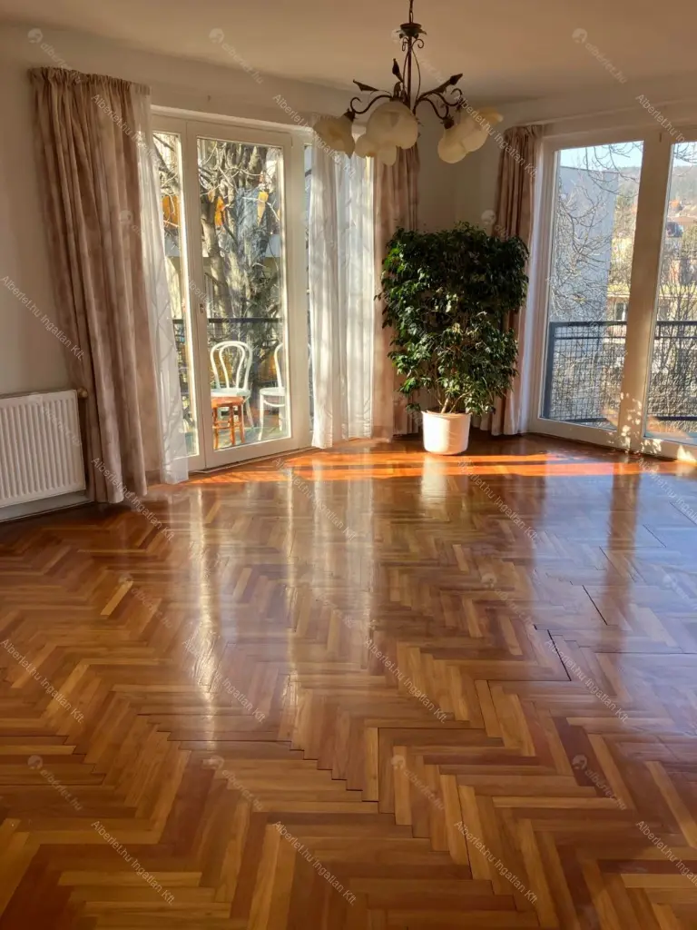 Kiadó albérlet 670000 Ft/hó áron: Budapest, II. kerület  Felső Zöldmáli út. Mérete: 107 nm, 5 szobás | Alberlet.hu - 6673554