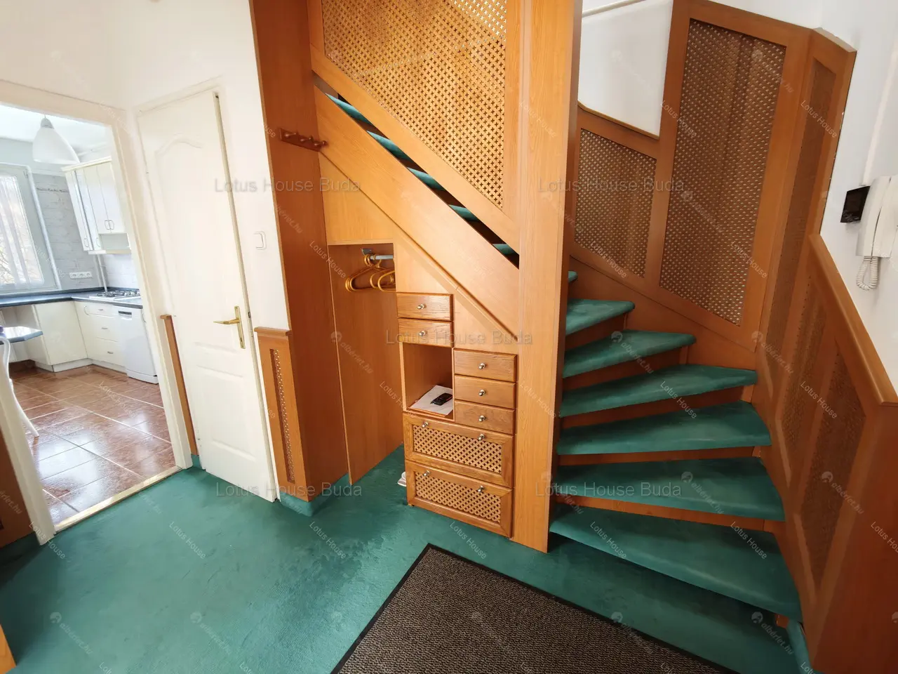 Kiadó albérlet 670000 Ft/hó áron: Budapest, II. kerület  Felső Zöldmáli út. Mérete: 120 nm, 5 szobás | Alberlet.hu - 6693051