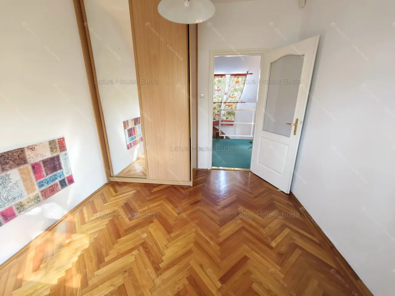 Kiadó albérlet 670000 Ft/hó áron: Budapest, II. kerület  Felső Zöldmáli út. Mérete: 120 nm, 5 szobás | Alberlet.hu - 6693057