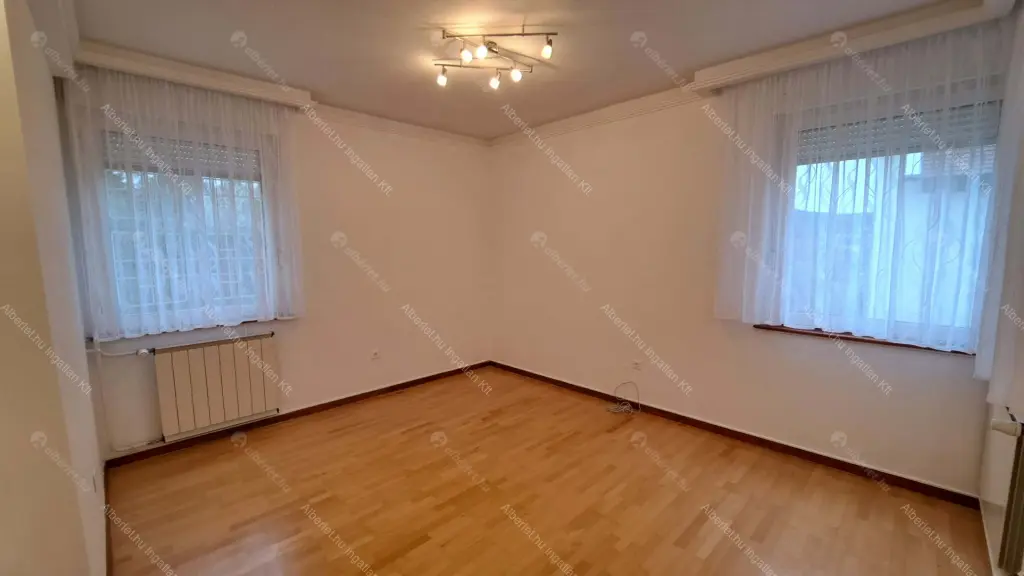 Kiadó albérlet 890000 Ft/hó áron: Budapest, II. kerület  Felső Zöldmáli út. Mérete: 185 nm, 3 szobás | Alberlet.hu - 6689546